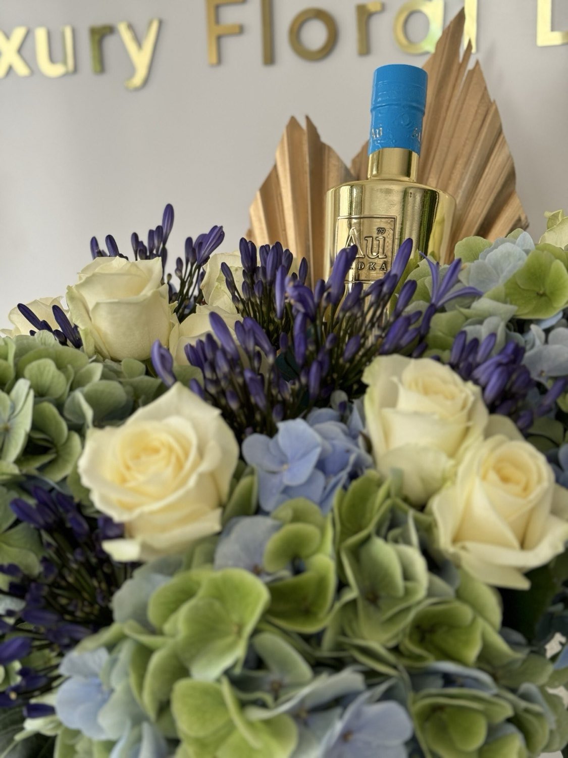Wedding flowers by Dancing Orchid, North London florist