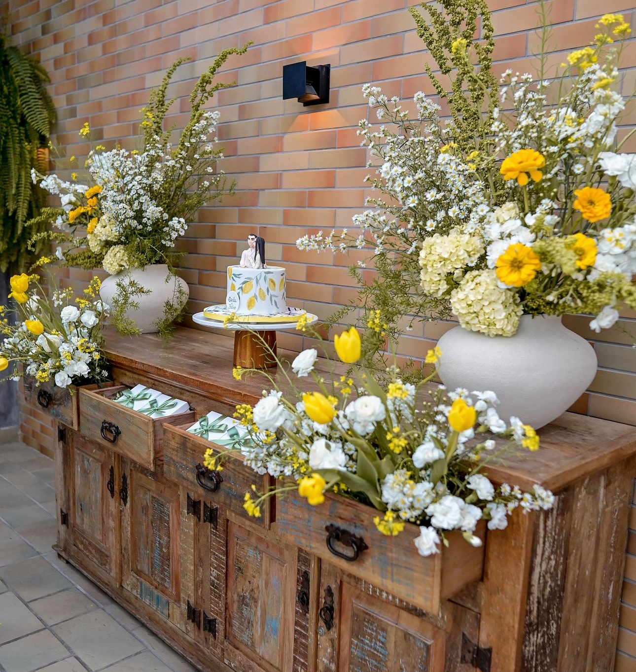 Lemonade vibes decoration on desk